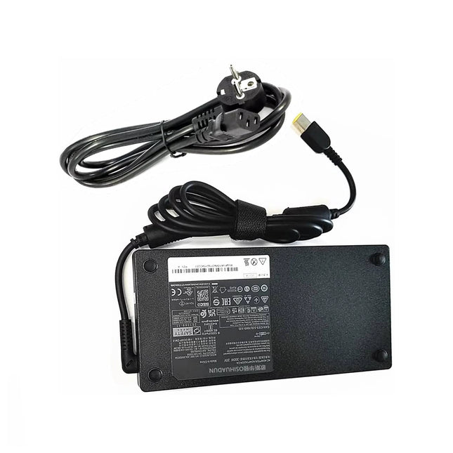 Chargeur Lenovo original pour PC portable, USB de 300W, 20V 15A, remis à neuf, connecté à un ordinateur portable.