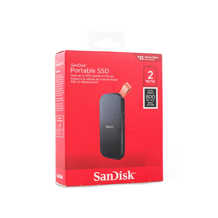 Disque dur portable SSD SanDisk 2TB avec connecteur USB 3.2, conception compacte et élégante.