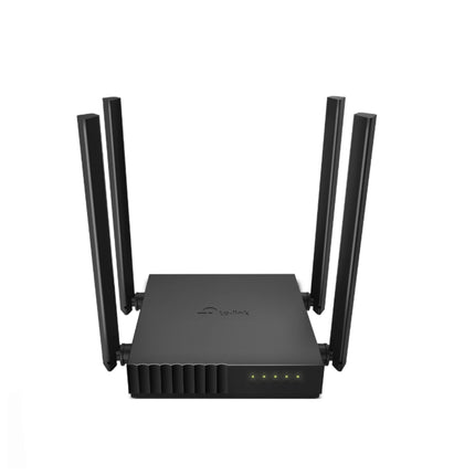 Routeur Tplink Archer AC1200 C54 avec design blanc et antennes, connecté à un câble Ethernet pour une connexion Wi-Fi rapide.