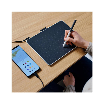Tablette Graphique One by Wacom Format Small – S (CTC4110WLW2B)