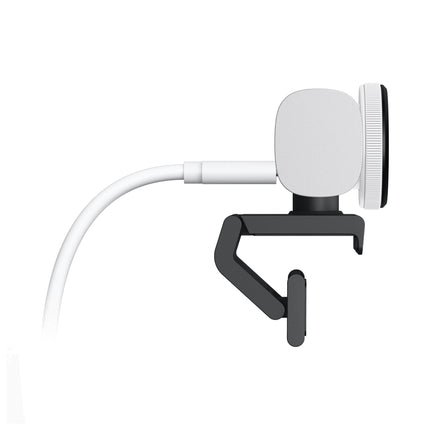 Webcam Logitech MX Brio 4K Ultra HD avec objectif grand angle et câble USB, vue frontale sur un fond blanc.